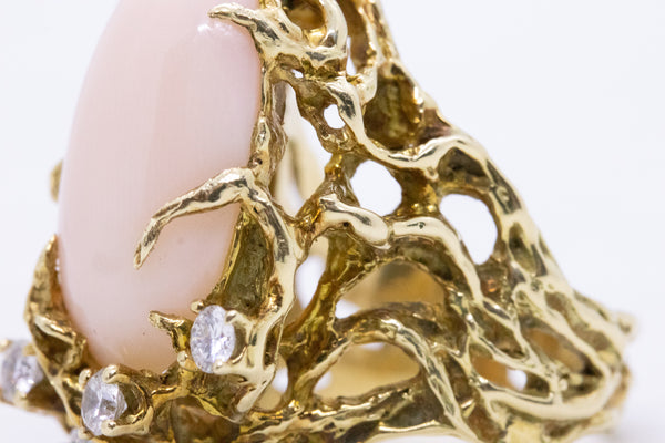 ARTHUR KING 18 KT GOLD RING WITH CORAL AND DIAMONDS