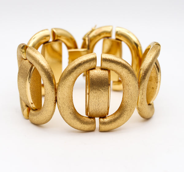Modernist 1970 Geometric Bold Bracelet In Brushed 18Kt Yellow Gold
