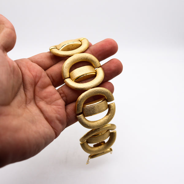 Modernist 1970 Geometric Bold Bracelet In Brushed 18Kt Yellow Gold