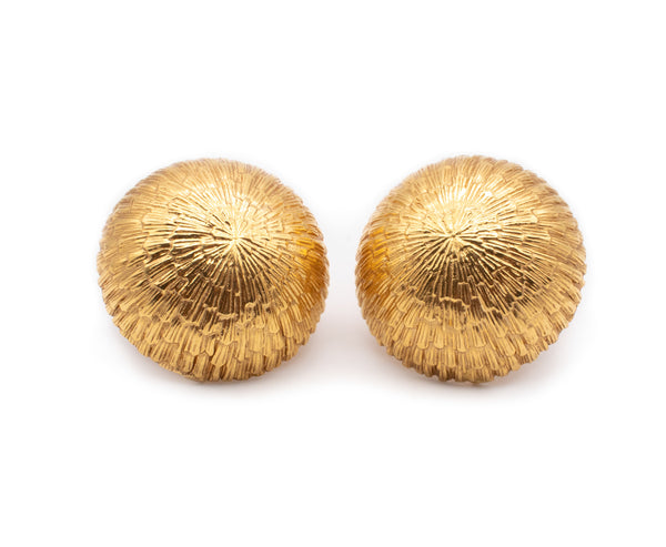 TIFFANY & CO. NEW YORK 1950 BUTTONS EARRINGS IN TEXTURED 18 KT YELLOW GOLD