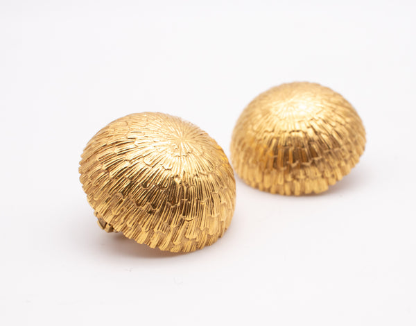 TIFFANY & CO. NEW YORK 1950 BUTTONS EARRINGS IN TEXTURED 18 KT YELLOW GOLD