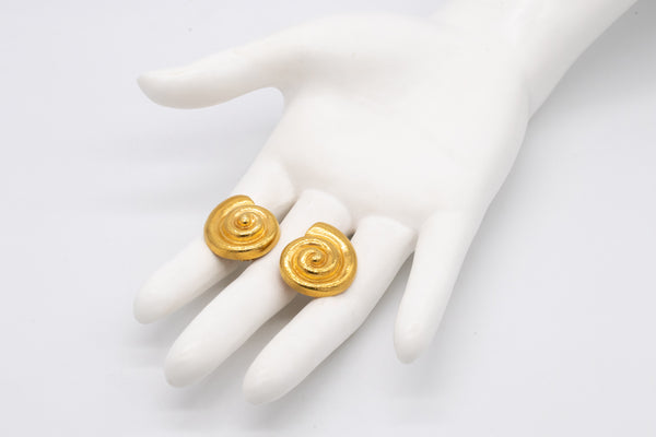 ZOLOTAS GREECE VINTAGE SWIRL EARCLIPS IN HAMMERED 18 KT YELLOW GOLD