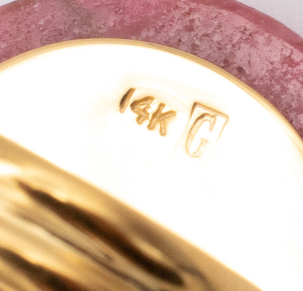 DESIGNER MODERNIST 14 KT GEOMETRIC RING WITH A DIAMOND AND RHODOCHROSITE