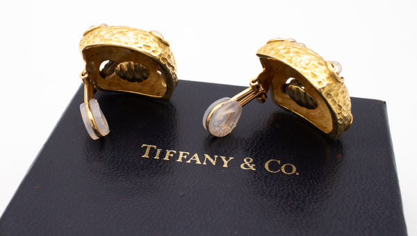 TIFFANY & CO 1960'S RETRO 18 KT GOLD BOLD TEXTURED EARRINGS