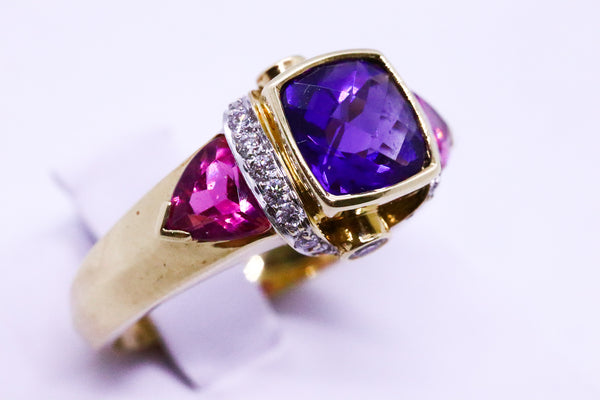 COLORFUL 14 KT GOLD RING WITH 3.96 Cts DIAMONDS, AMETHYST & TOURMALINE