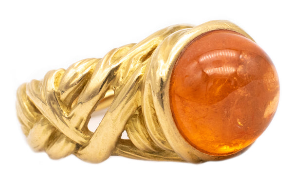 ANGELA CUMMINGS 18 KT GOLD RING WITH A 11.5 Cts MANDARIN GARNET