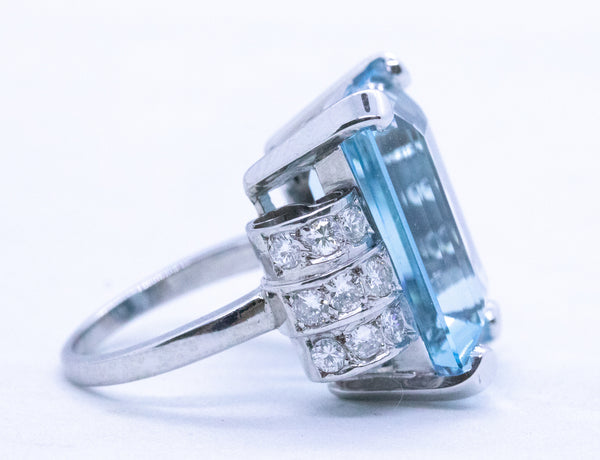 ART DECO PLATINUM 1930 RING WITH 17.40 Cts IN DIAMONDS & AQUAMARINE