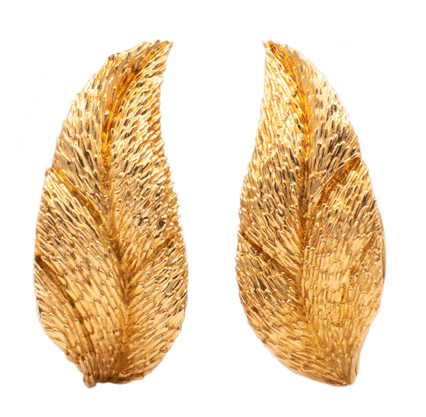 VAN CLEEF & ARPELS 1965 PARIS 18 KT GOLD HERISSON FEATHER EARRINGS
