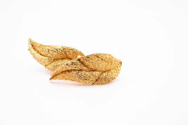 VAN CLEEF & ARPELS 1965 PARIS 18 KT GOLD HERISSON FEATHER EARRINGS