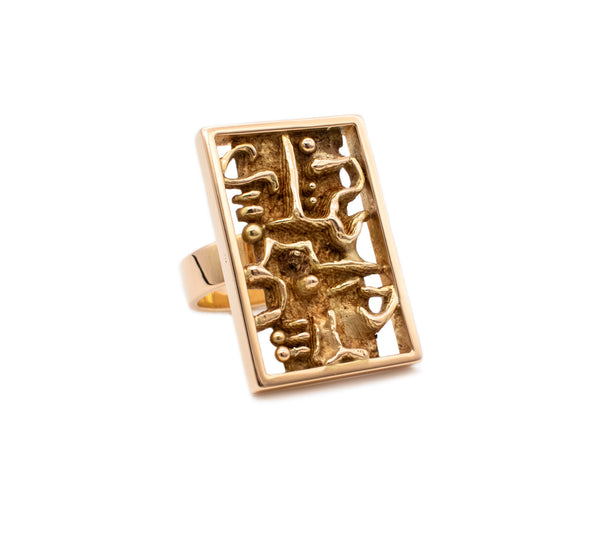 ARNALDO POMODORO EXTREMELY RARE SCULPTURAL RING IN 18 KT GOLD