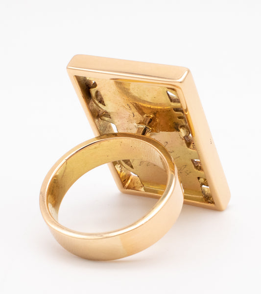 ARNALDO POMODORO EXTREMELY RARE SCULPTURAL RING IN 18 KT GOLD