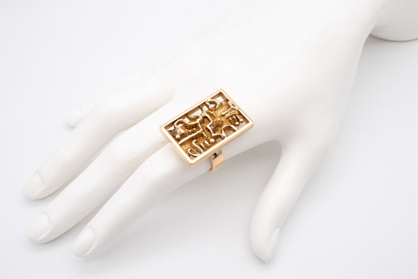 ARNALDO POMODORO EXTREMELY RARE SCULPTURAL RING IN 18 KT GOLD