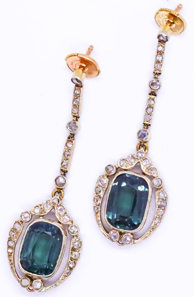 EDWARDIAN 18 KT TWO TONES DIAMOND DROPS EARRINGS WITH ALEXANDRITE