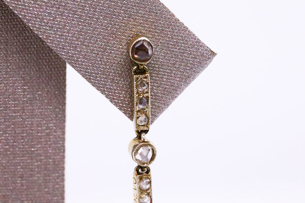 EDWARDIAN 18 KT TWO TONES DIAMOND DROPS EARRINGS WITH ALEXANDRITE