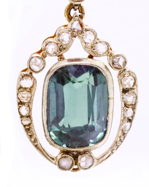 EDWARDIAN 18 KT TWO TONES DIAMOND DROPS EARRINGS WITH ALEXANDRITE