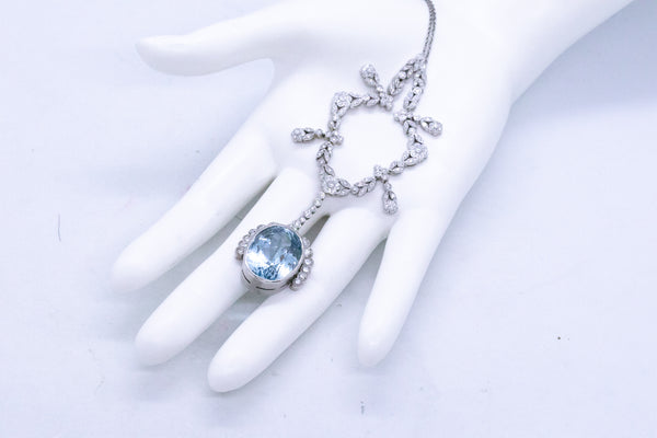 ART DECO PLATINUM NECKLACE WITH 28.45 Cts OF DIAMOND & OVAL AQUAMARINE