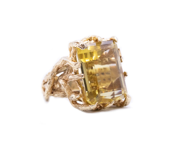 MODERNIST 18 KT ORGANIC 1960 RING WITH 26.51 Cts CITRINE