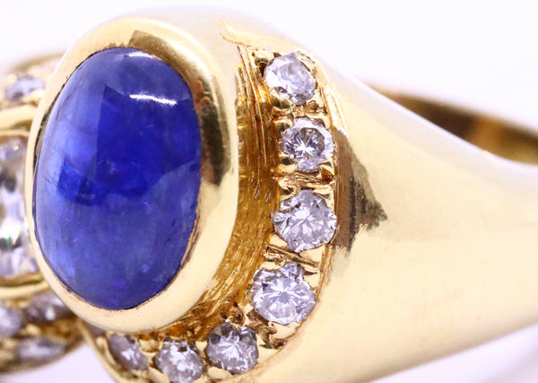FANCY CUT 3.03 Cts DIAMOND & SAPPHIRE  18 KT GOLD RING