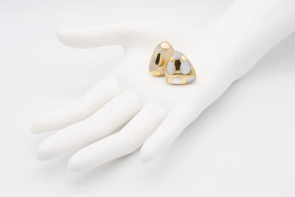 TIFFANY & CO BY ANGELA CUMMINGS 18 KT GOLD EARRINGS POLKA DOT PATTERN WITH NACRE