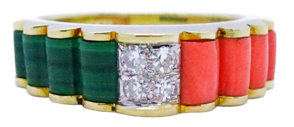 ART DECO 14 KT GOLD RING WITH CARVED CORAL AND MALACHITE