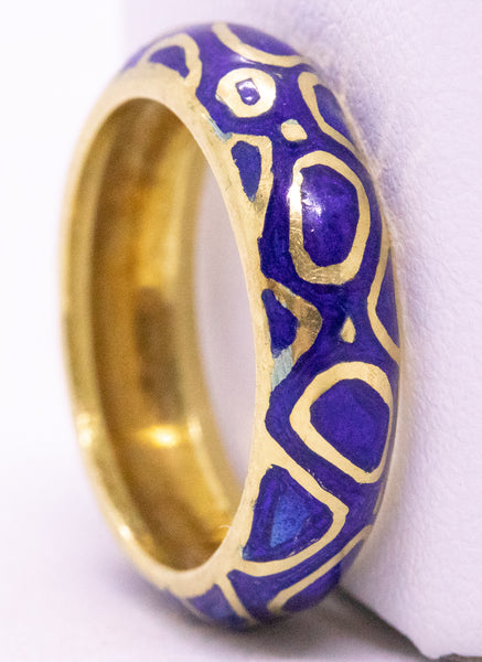 TIFFANY & CO. 18 KT VINTAGE BLUE ENAMEL LEOPARD PATTERN RING
