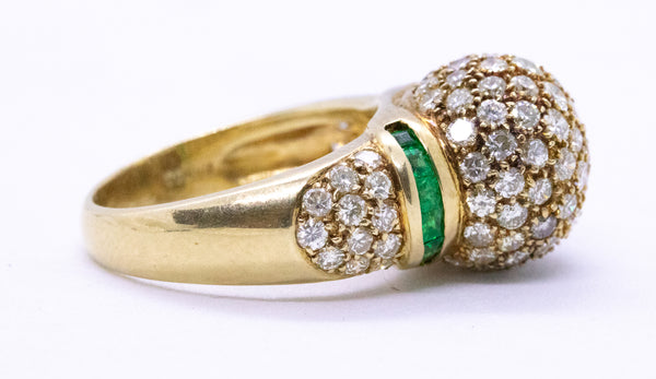 MODERN 18 KT RING WITH 2.71 Cts OF DIAMONDS & EMERALDS
