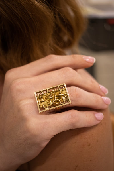 ARNALDO POMODORO EXTREMELY RARE SCULPTURAL RING IN 18 KT GOLD