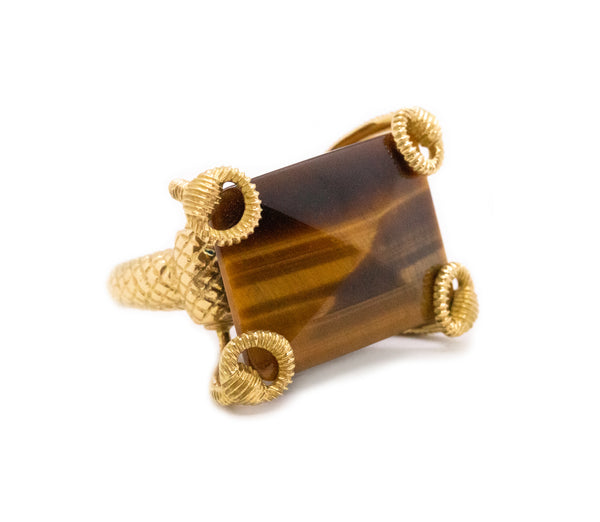 GUCCI ITALY 18 KT GOLD HORSE BIT RING WITH A MASSIVE TIGER EYE