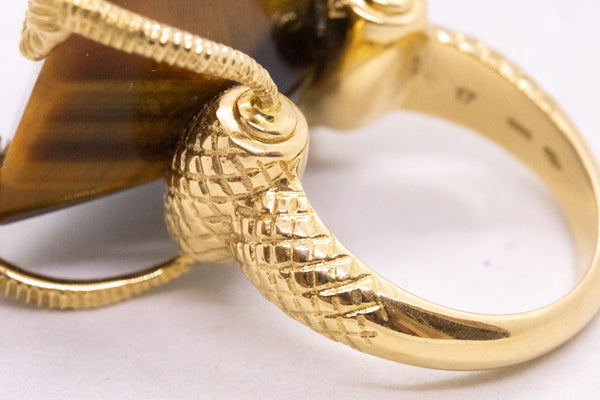 GUCCI ITALY 18 KT GOLD HORSE BIT RING WITH A MASSIVE TIGER EYE