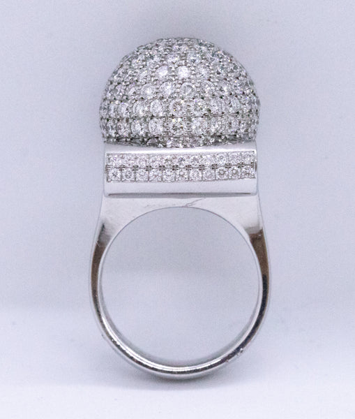 CARL BUCHERER 18 KT GOLD RING WITH 4.95 Cts VVS DIAMONDS