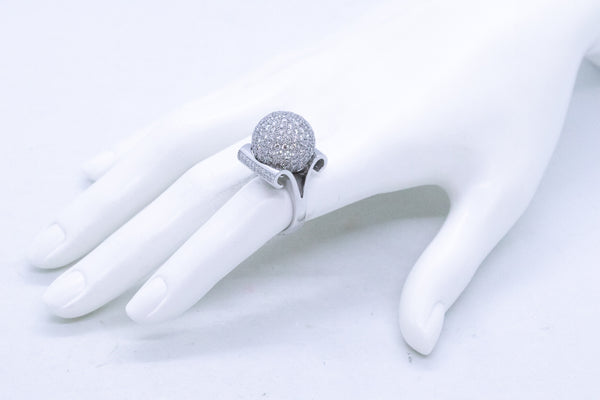 CARL BUCHERER 18 KT GOLD RING WITH 4.95 Cts VVS DIAMONDS