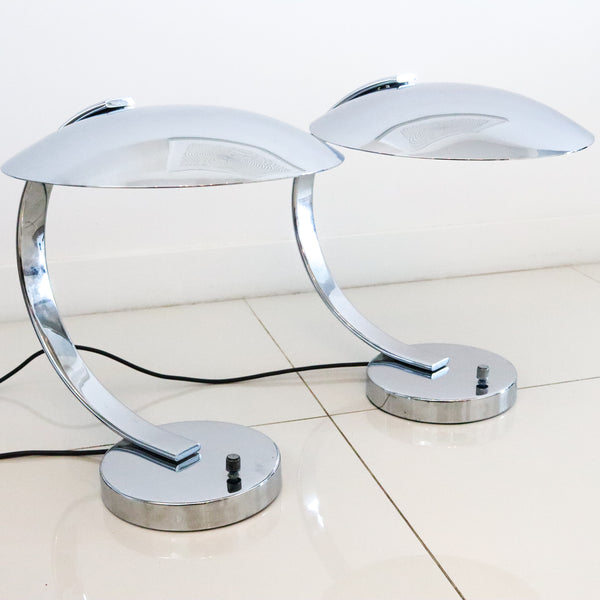 Pierre Disderot Paris 1980 Pair Of Aerodynamic Desk Lamps in Nickel Chrome