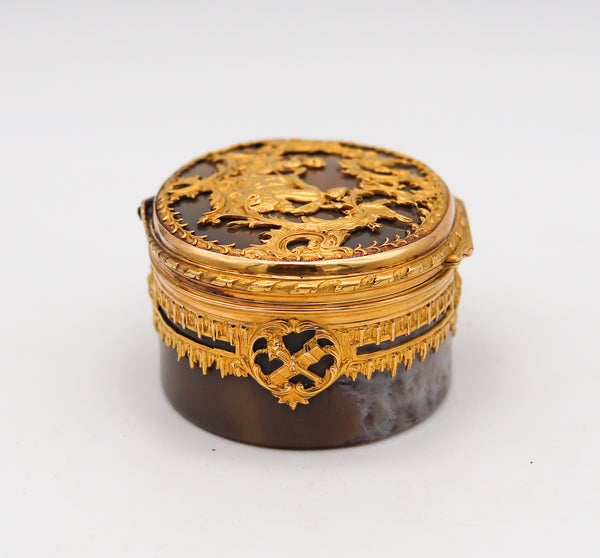 French 1819 1838 Baroque Louis XV Snuff Box In Carved Agate And Chiseled 18Kt Gold