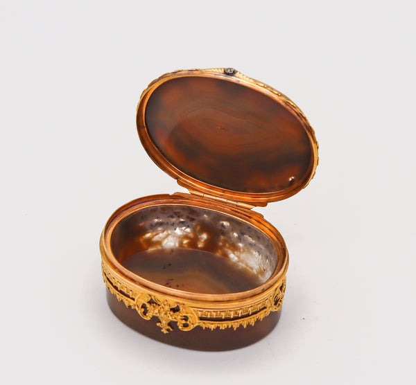 French 1819 1838 Baroque Louis XV Snuff Box In Carved Agate And Chiseled 18Kt Gold