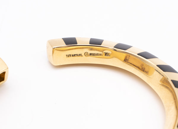 ANGELA CUMMINGS FOR TIFFANY & CO. 18 KT GEOMETRIC TWISTED CUFF WITH BLACK JADE