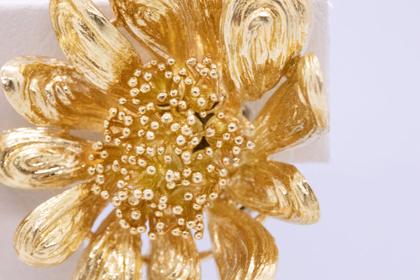 CHAUMET PARIS 1964 RARE 18 KT GOLD LARGE FLORAL EARRINGS