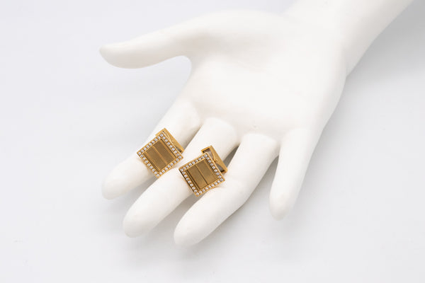 Maison Gerard 1970 Paris 18Kt Yellow Gold Cufflinks With 1.28 Cts Of VS Diamonds
