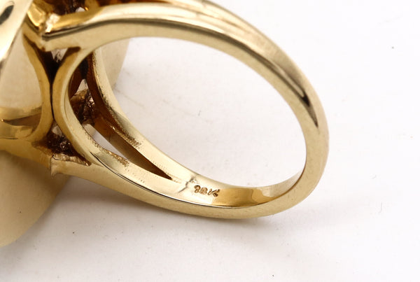 Seaman Schepps Trianon 18Kt Yellow Gold Cocktail Ring With Diamonds And White Coral