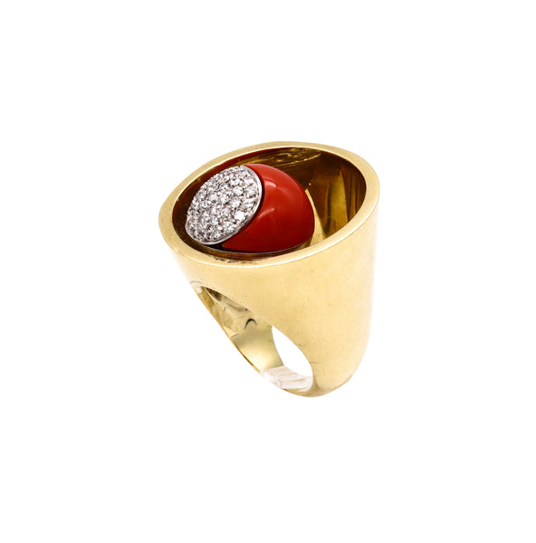 Spatialism 1970 Artistic Sculptural Yin Yang Ring In 18Kt Gold With 1.55 Cts In Diamonds And Coral