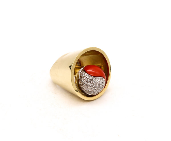 Spatialism 1970 Artistic Sculptural Yin Yang Ring In 18Kt Gold With 1.55 Cts In Diamonds And Coral