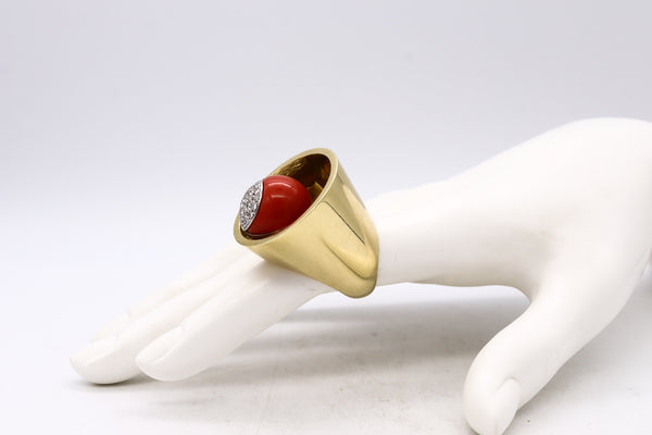 Spatialism 1970 Artistic Sculptural Yin Yang Ring In 18Kt Gold With 1.55 Cts In Diamonds And Coral
