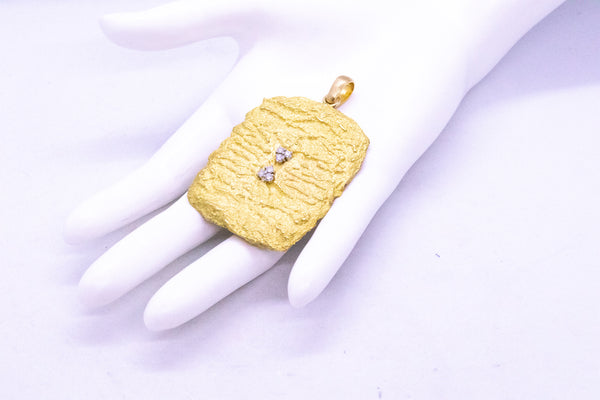 VAN CLEEF & ARPELS NEW YORK RARE 18 KT GOLD PENDANT WITH DIAMONDS