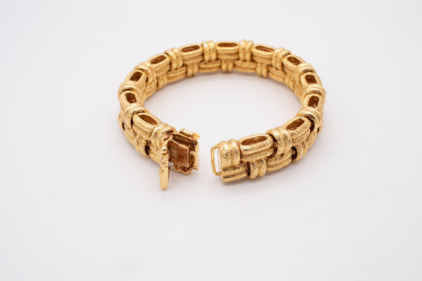 HERMES PARIS 1970'S VINTAGE 18 KT YELLOW GOLD TEXTURED RARE BRACELET