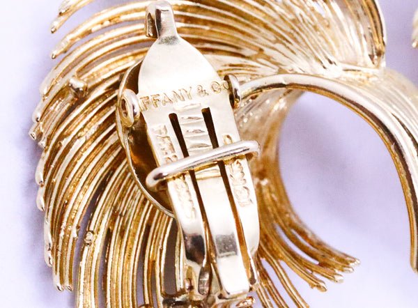 TIFFANY & CO 18 KT GOLD PAIR OF EARRINGS FEATHERS CLIPS