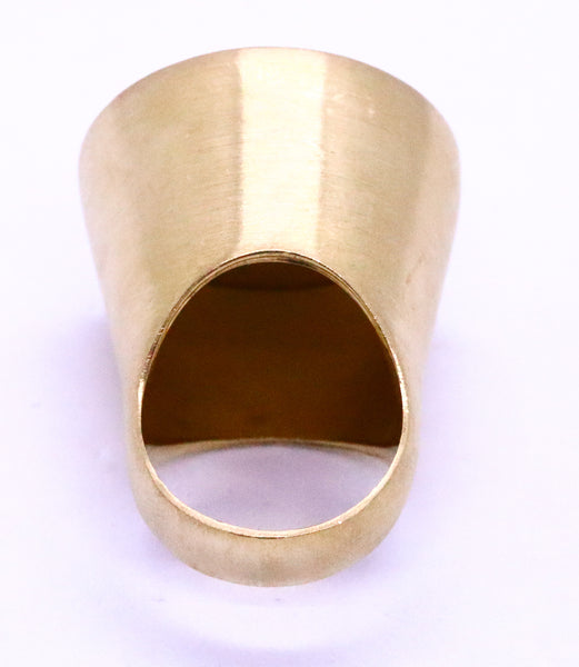 MARK DAVIS, NEW YORK 18 KY YELLOW GOLD BRUSHED RING