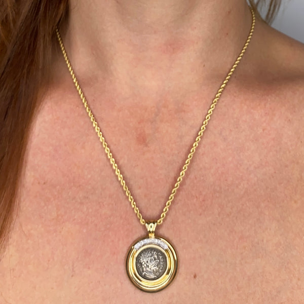Ancient Roman 193-211 AD Denarius Coin Pendant In 18Kt Yellow Gold With Diamonds