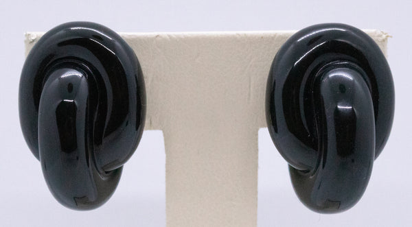 ANGELA CUMMINGS STUDIOS 18 KT GOLD KNOT EARRINGS IN BLACK JADE NEPHRITE