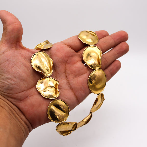 -Tiffany Co. 1979 By Angela Cummings Petals Necklace in 18Kt Yellow Gold