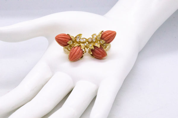 ELEGANT CORAL 18 KT YELLOW GOLD EARRINGS WITH 1.35 Cts DIAMONDS