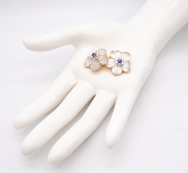 SEAMAN SCHEPPS CLEMATIS 18 KT GOLD EARRINGS IN ROCK CRYSTAL 1.24 Ctw DIAMONDS & SAPPHIRES